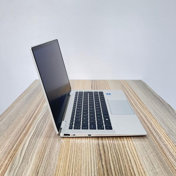 HP EliteBook x360 1030 G8